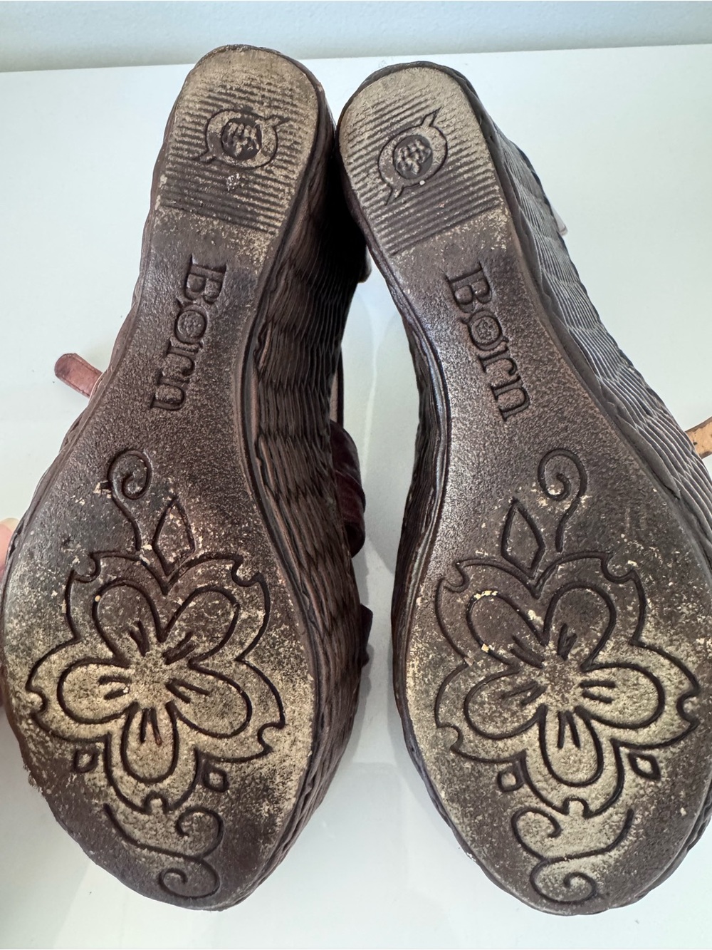Born Women’s Dark Brown Leather Strappy Sandals - Picture 5 of 5